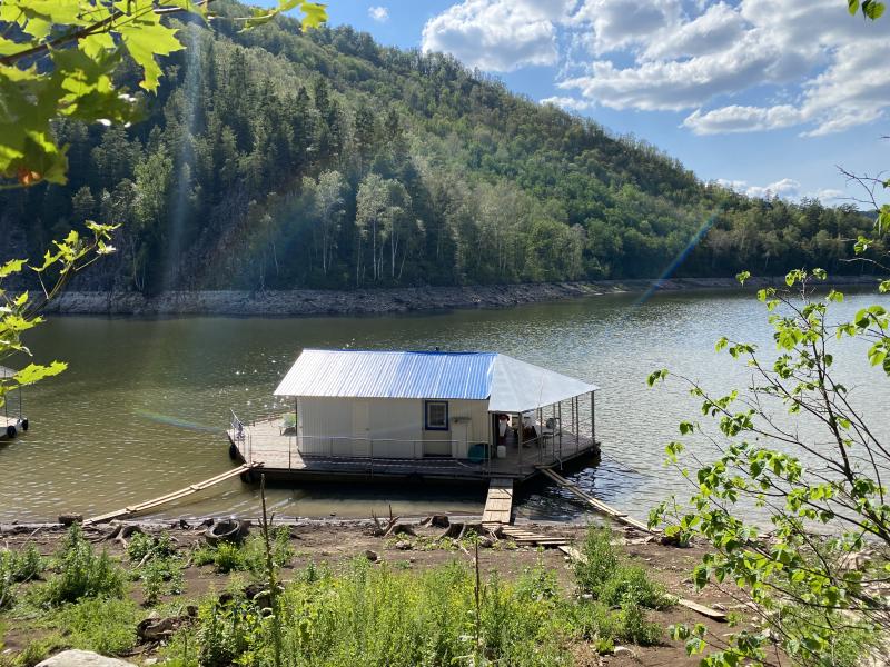 База водохранилище