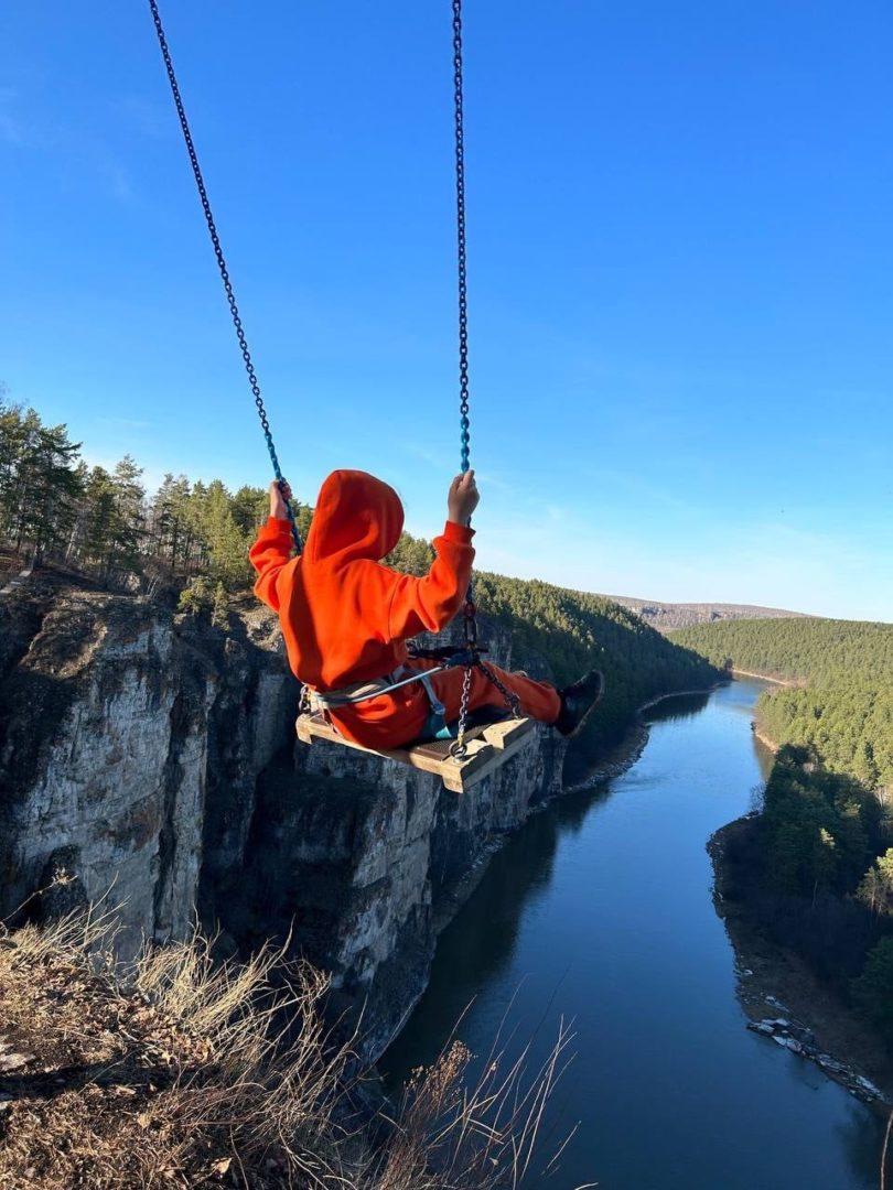 Река ай прыжки со скалы